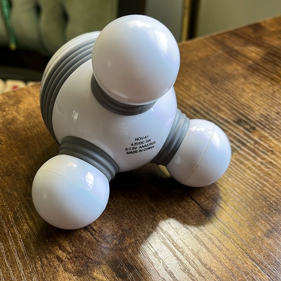 🎁Free with purchase!🎁 Homedics Gentle Massager Battery Operated - Picture 3 of 4